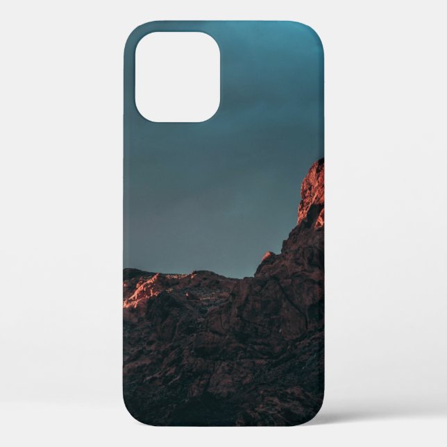 BROWN MOUNTAIN ON CLOUDY DAY Case-Mate iPhone CASE (Back)