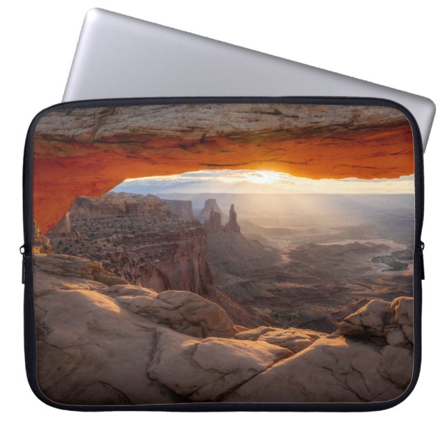 BROWN ROCKY MOUNTAIN DURING SUNSET LAPTOP SLEEVE (Front)
