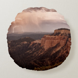 BROWN ROCKY MOUNTAIN UNDER CLOUDY SKY DURING DAYTI ROUND CUSHION
