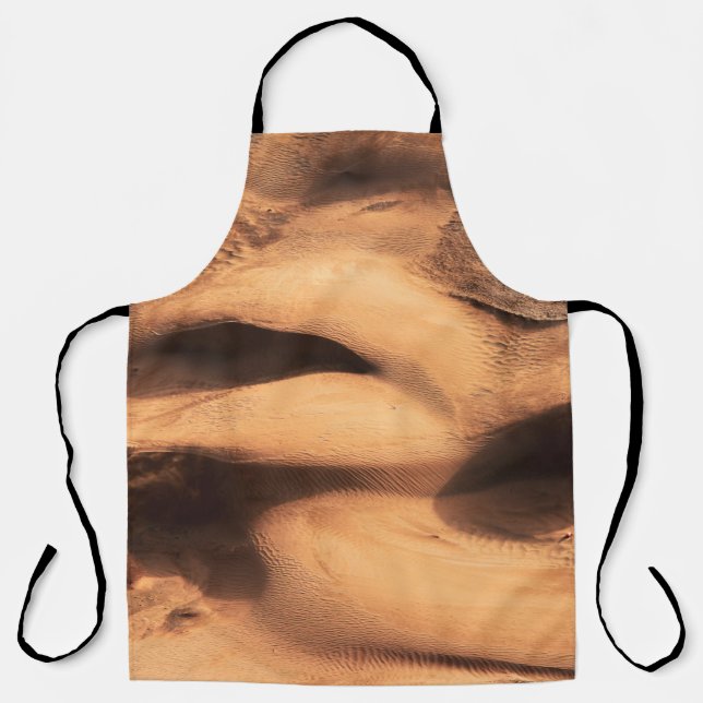 Brown sand formation apron (Front)