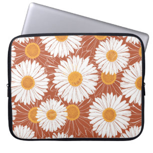 Brown seamless pattern with daisies laptop sleeve
