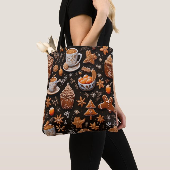 BROWN TAN ORANGE CHRISTMAS GINGERBREAD COOKIES TOTE BAG (Close Up)