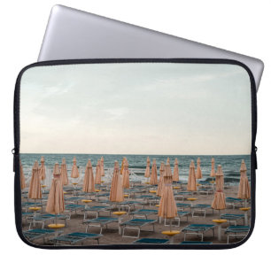 BROWN UMBRELLA LOT LAPTOP SLEEVE