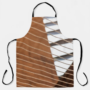 Brown window blinds during daytime apron