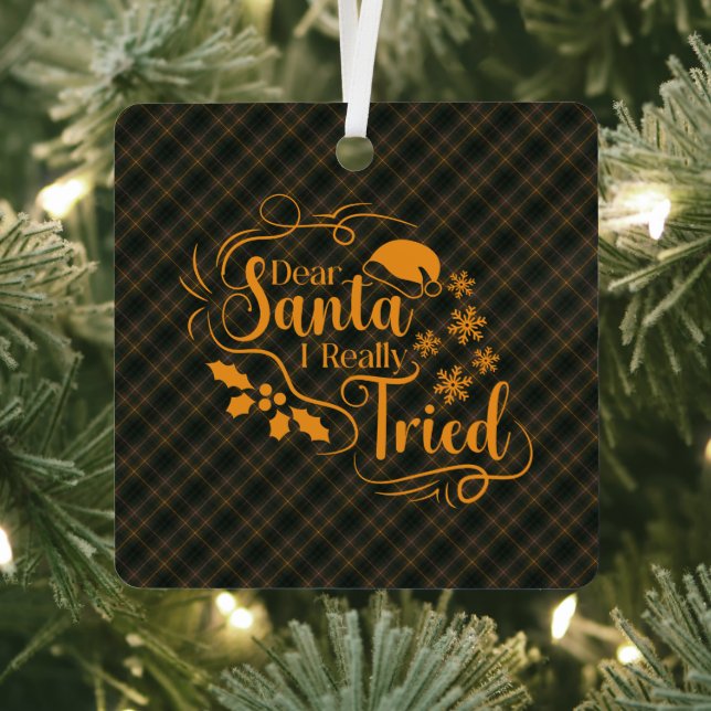 Buchanan Hunting Modern Original Scottish Tartan Metal Tree Decoration (Insitu)