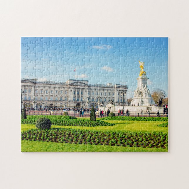 Buckingham Palace and Victoria Memorial Jigsaw Puzzle (Horizontal)