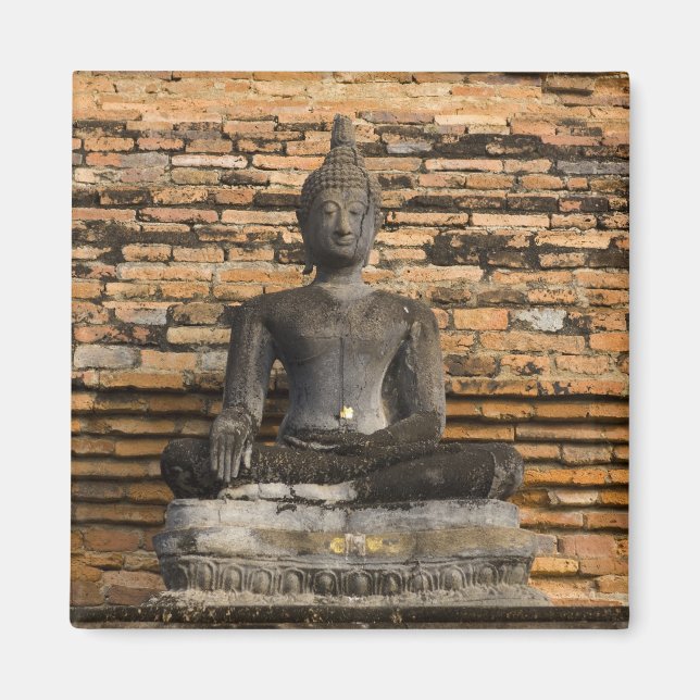 Buddha at Wat Mahathat. Magnet (Front)