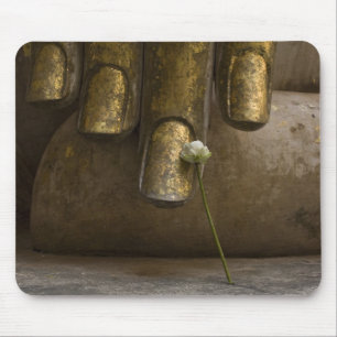 Buddha at Wat Si Chum. Mouse Mat