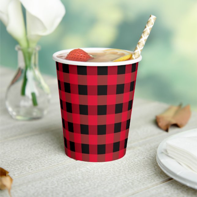 Buffalo plaid paper cups (Insitu)