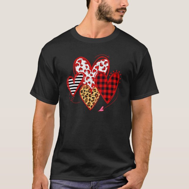 Buffalo Red Black Plaid And Leopard Hearts Valenti T-Shirt (Front)