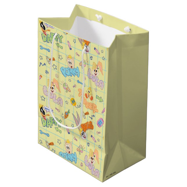 BUGS BUNNY BUILDERS™| Character Sketch Pattern Medium Gift Bag (Front Angled)