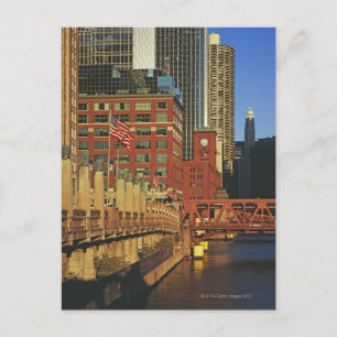 Buildings along the river in downtown Chicago, Postcard