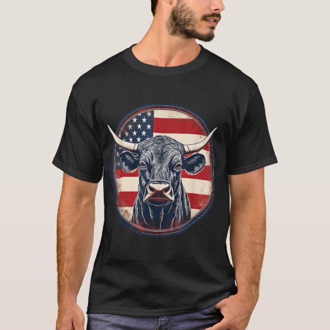 Bull American Flag Rodeo Distressed Cowboy Red  T-Shirt (Front)