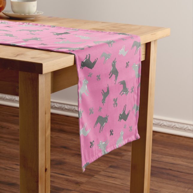 Bulldog Table Runner (In Situ)