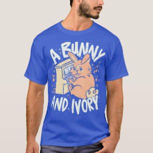 Bunny playing the piano Ebony amp Ivory word joke  T-Shirt