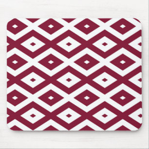 Burgundy and white diamond pattern mouse mat