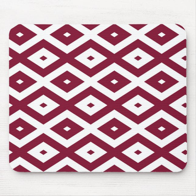 Burgundy and white diamond pattern mouse mat (Front)