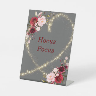 burgundy floral & glitter heart, 10.2 cm x 15.2 cm pedestal sign