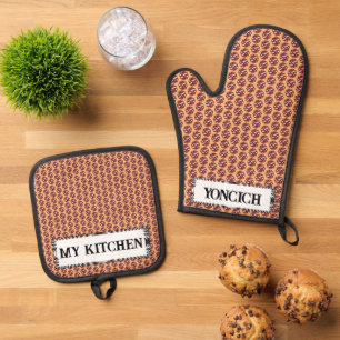 Burgundy-Ivory Flower Ribbon by Kenneth Yoncich Oven Mitt & Pot Holder Set