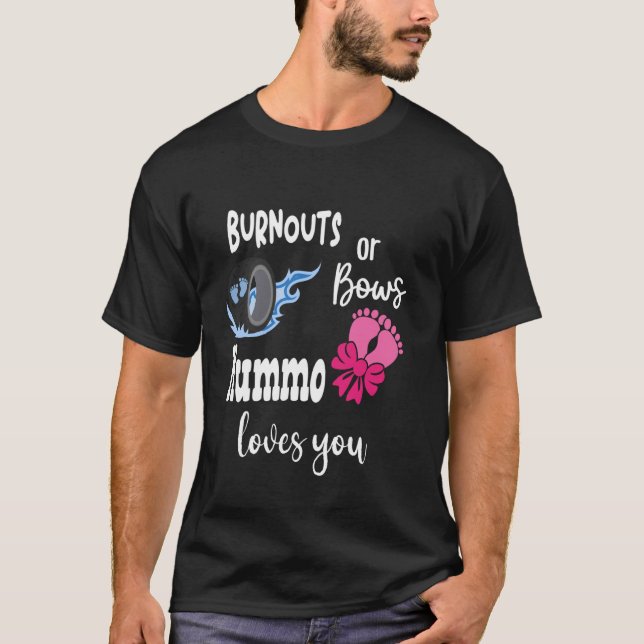 Burnouts or Bows Mummo Loves You Finland Finnish G T-Shirt (Front)
