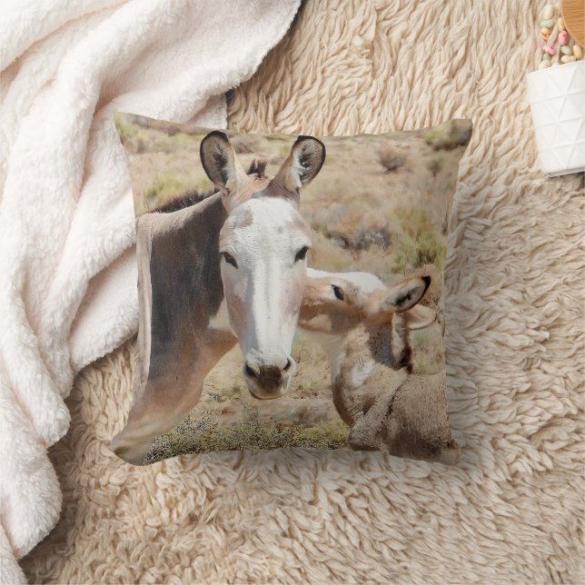 Burro Love Throw Pillow (Blanket)