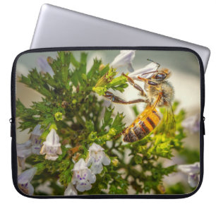 Busy Bee working hard Laptop Sleeve