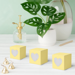 Butter Yellow Favour Boxes – Heart 2x2x2 Style