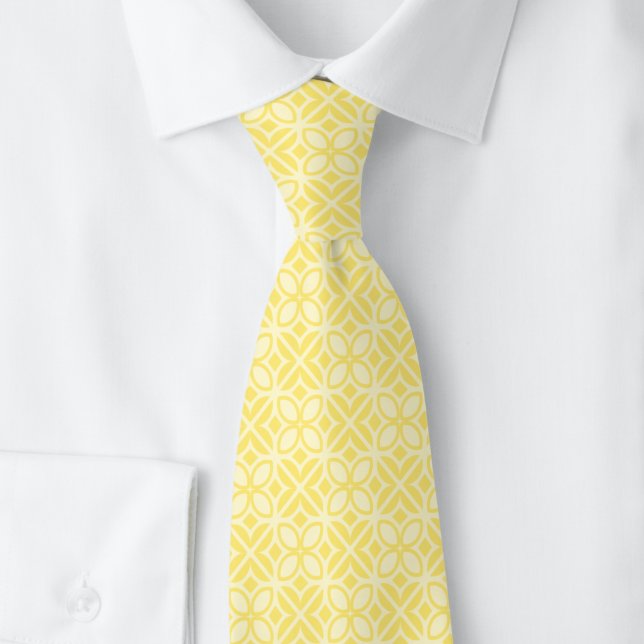 Buttercream Leaves & Lines Tie (Creator Uploaded)