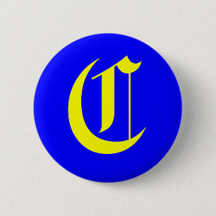 C - OLD ENGLISH 6 CM ROUND BADGE