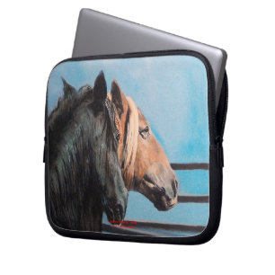Caballos/Cabalos/Horses Laptop Sleeve