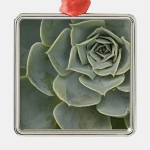 Cactus pattern metal tree decoration
