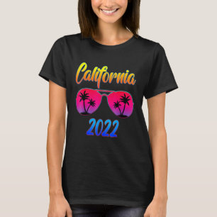 California 2022 Vintage Beach Cool Glasses Vacatio T-Shirt