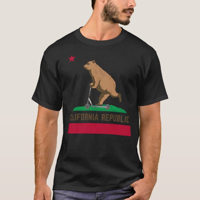 California Flag Bear Scooter Stunt Retro Scooter G T-Shirt (Front)