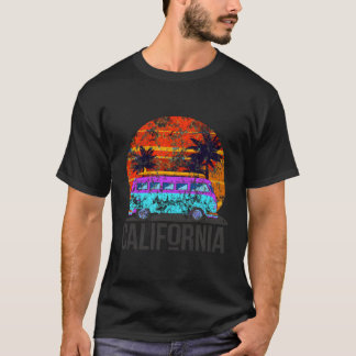 California Retro Surf Vintage Bus Van Surfer Distr T-Shirt