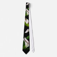 Calla Lilies & Leaves Tie