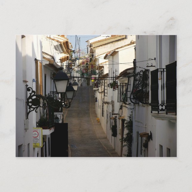 Calle de Altea y faroles Postcard (Front)