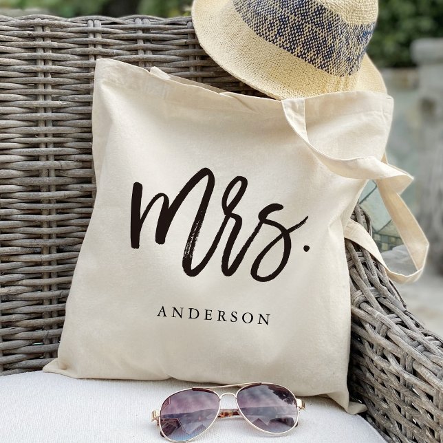 Calligraphy Mrs. Modern Chic Tote Bag (Creator Uploaded)