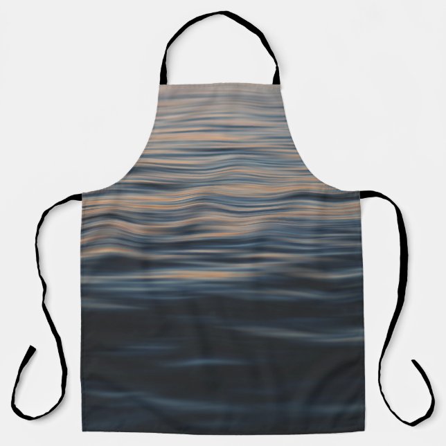 Calm waters apron (Front)