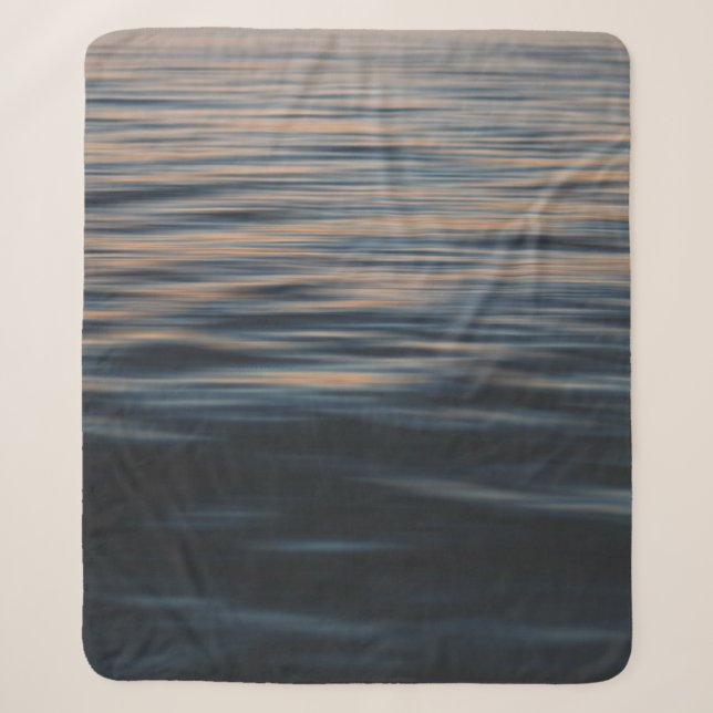 Calm waters sherpa blanket (Front)