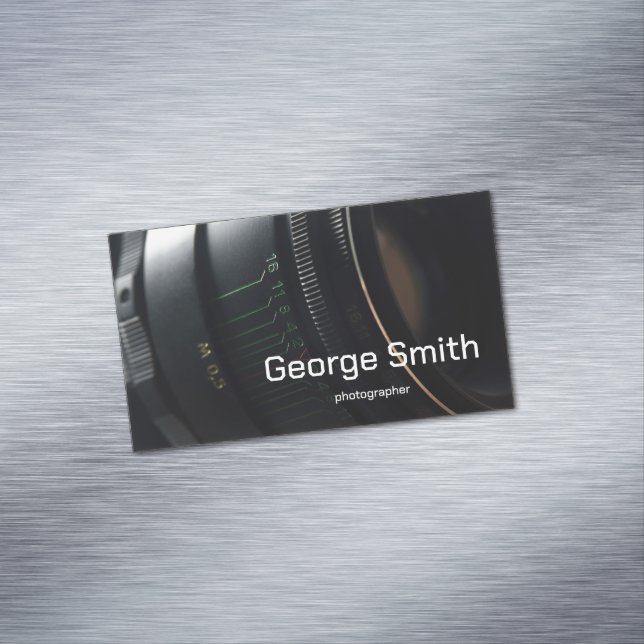 Camera lens 	Magnetic business card (In Situ)