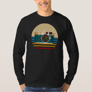 Cameras Don't Take Photos Photographers Do Photogr T-Shirt