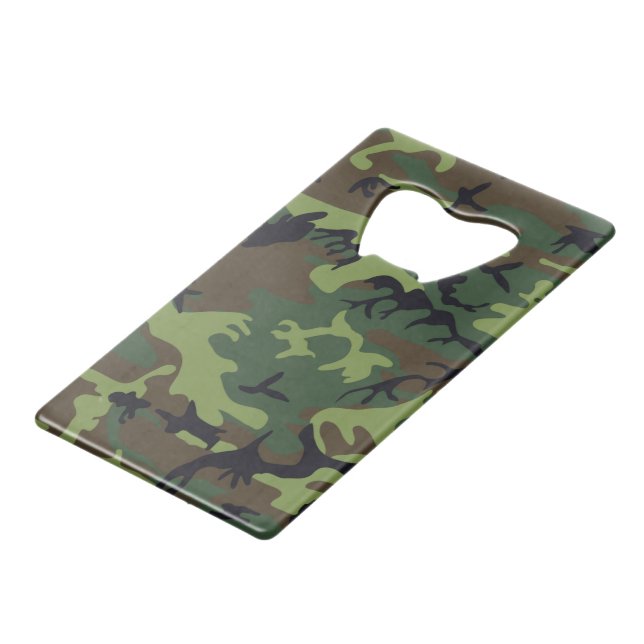 CAMOFLAGE HUNTING PATTERN (Front Angled)