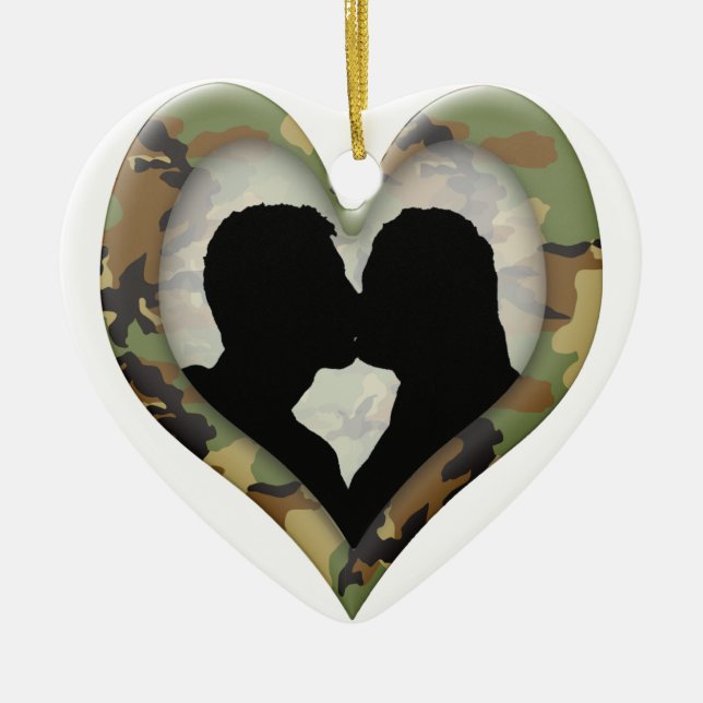Camouflage Heart with Kissing Couple Ceramic Tree Decoration (Front)