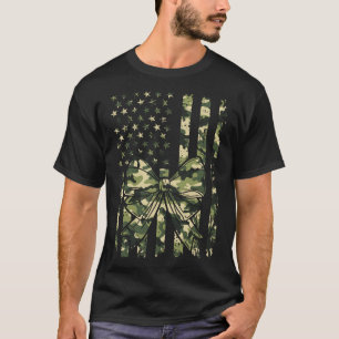 Camouflage Old Camo Bow Camo Coquette Bow Hunting T-Shirt