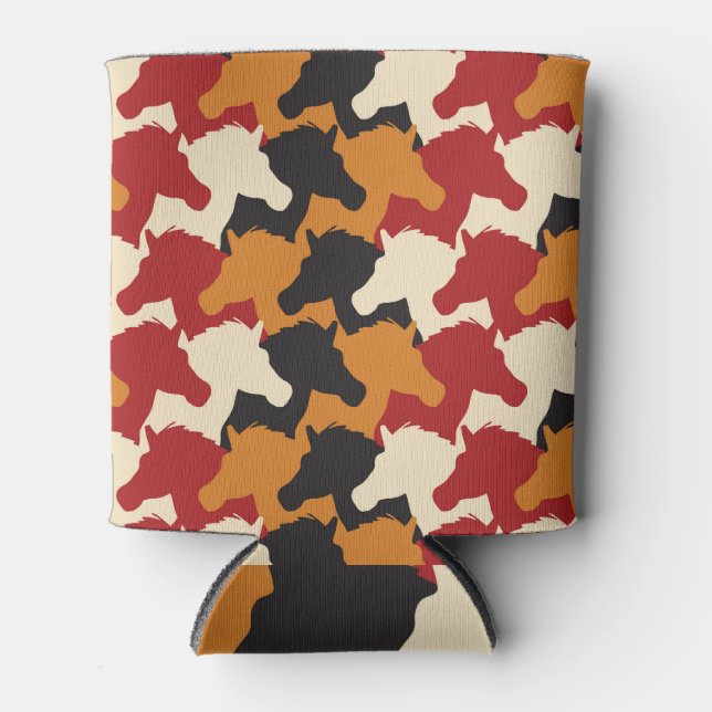Camouflage unicorn heads, repeating pattern. can cooler (Front)