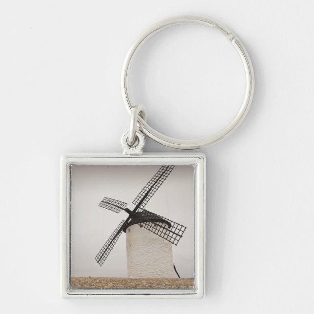 Campo de Criptana, antique La Mancha windmills Key Ring (Front)
