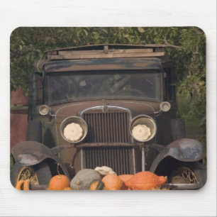 CANADA, British Columbia, Keremeos. Autumn / 2 Mouse Mat