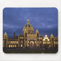 CANADA, British Columbia, Victoria. Evening,