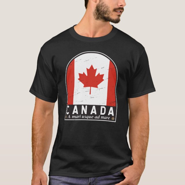 Canada Flag Emblem Distressed Vintage T-Shirt (Front)
