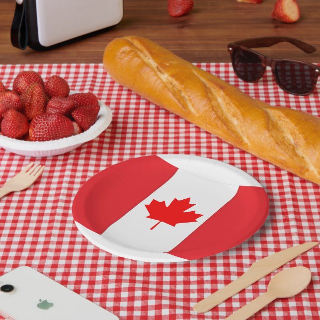 Canada Flag Paper Plate (Picnic)